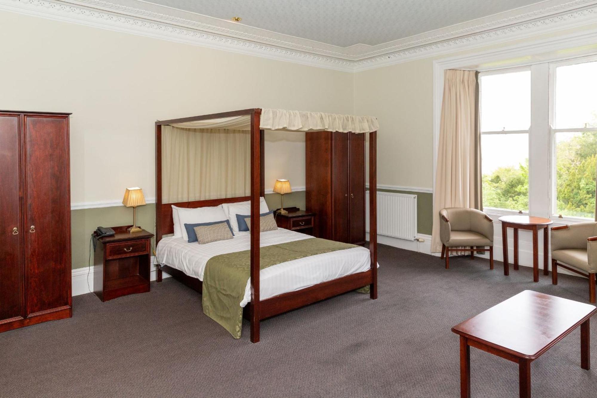 Cumbria Grand Hotel Грейндж-овер-Сандс Экстерьер фото